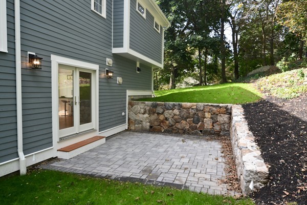 39 Lockeland Road Winchester, MA 01890 - Photo 29 of 29