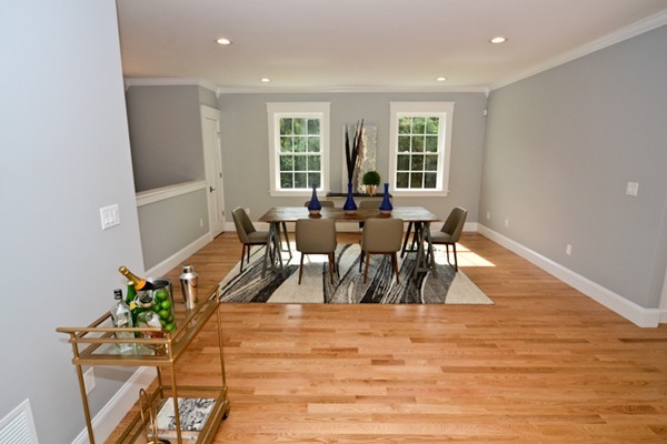 39 Lockeland Road Winchester, MA 01890 - Photo 4 of 29