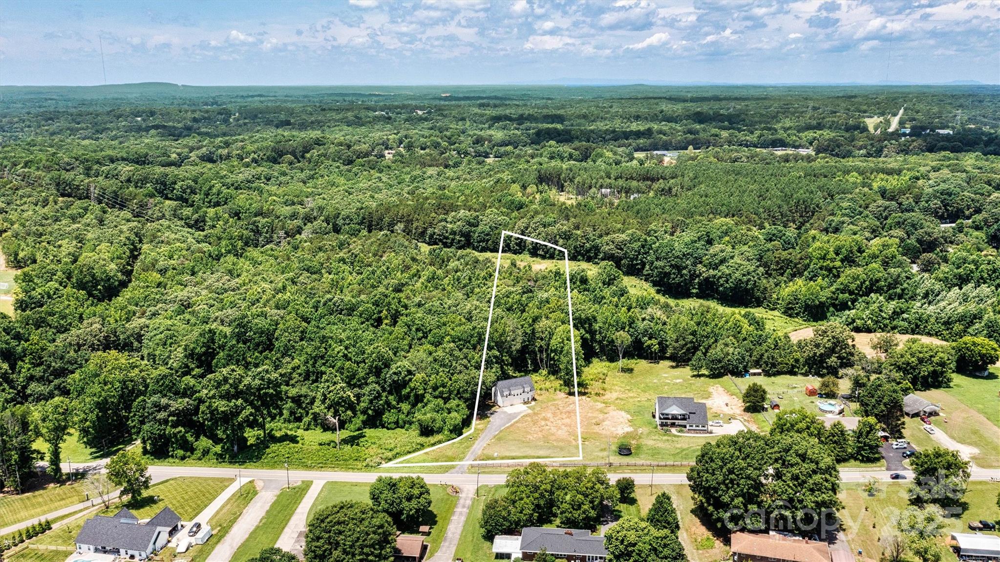 237 Mariposa Road Stanley, NC 28164 - Photo 1 of 40 Gallery Image 1