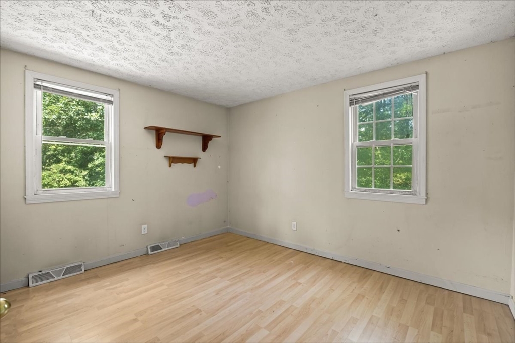 1653 State Road Plymouth, MA 02360 - Photo 18 of 38 Gallery Image 18