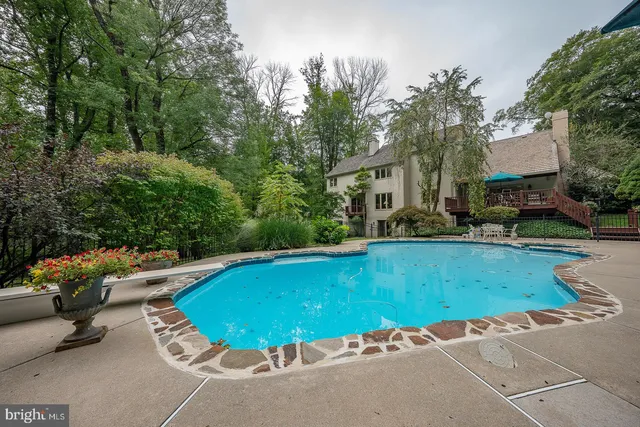 $1,975,000 | 769 South Warren Avenue, Malvern, PA 19355