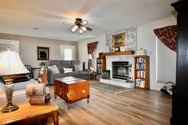 $325,000 | 3806 Northwest County Road 0013, Corsicana, TX 75110