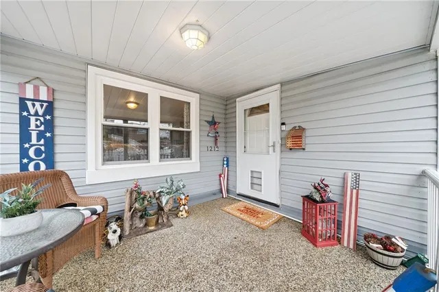 $148,000 | 1212 Center Avenue, North Versailles, PA 15137