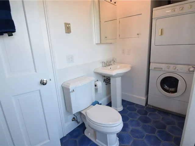 $12,500 | 35 Chastellux Avenue, Unit J, Newport, RI 02840