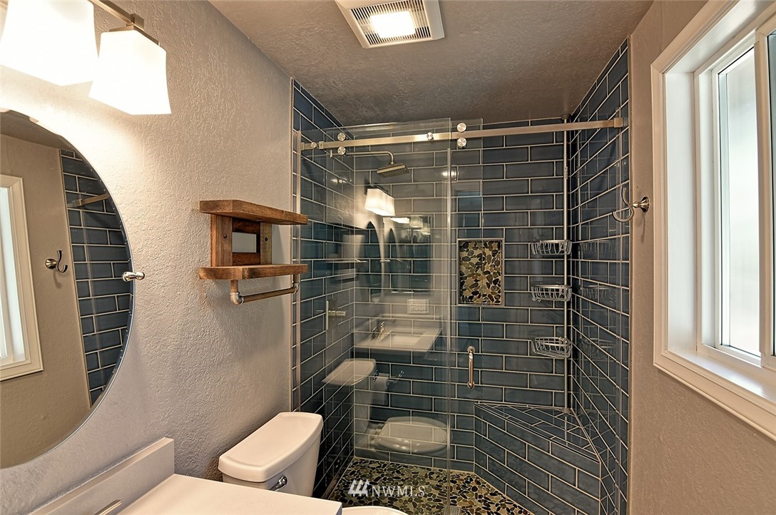 2523 169th Street Southeast Bothell, WA 98012 - Photo 8 of 18