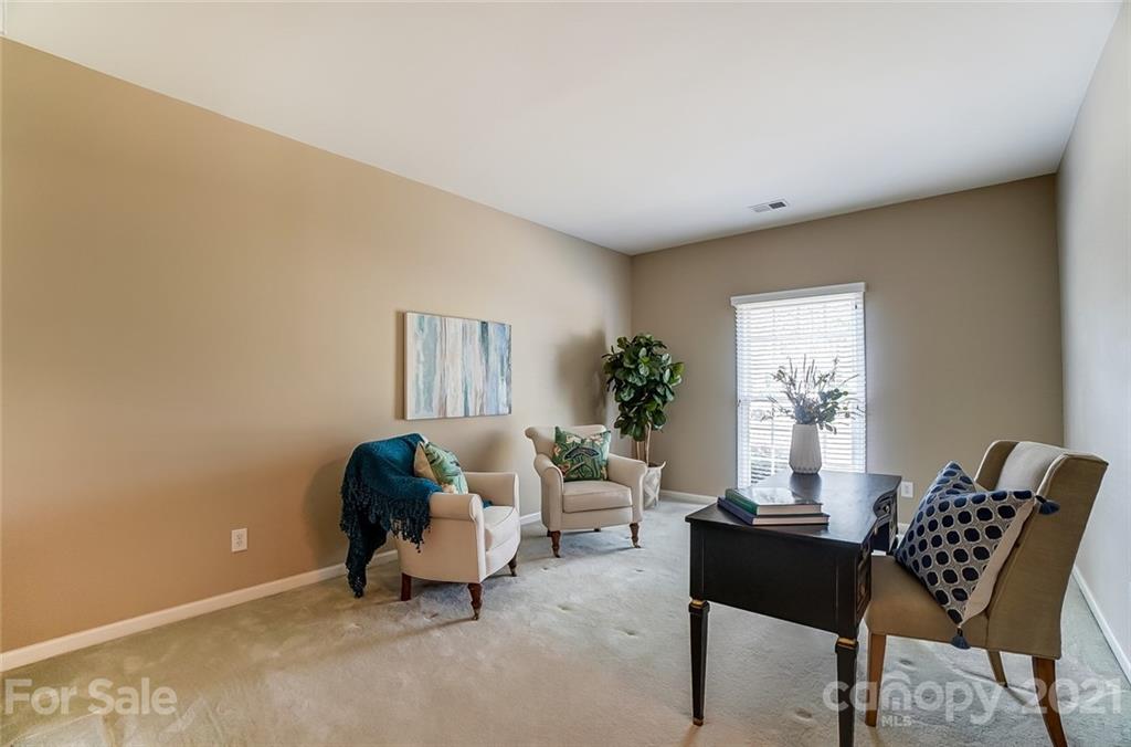 10742 Ridge Acres Road Charlotte, NC 28214 - Photo 6 of 26 Gallery Image 6