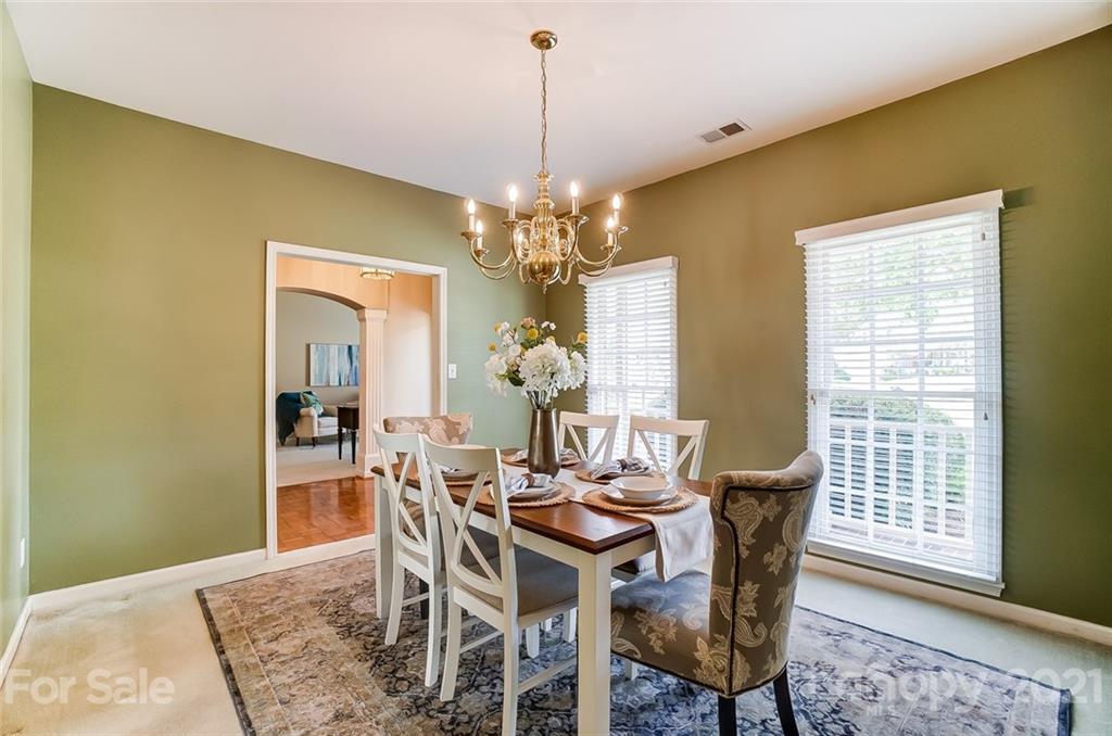 10742 Ridge Acres Road Charlotte, NC 28214 - Photo 9 of 26 Gallery Image 9