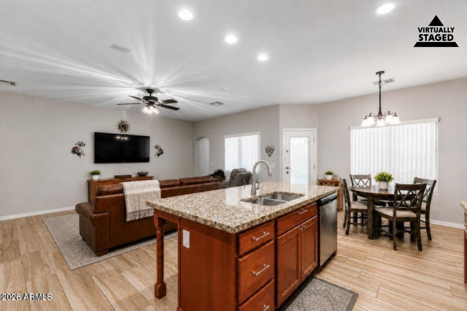 614 North Tomahawk Road Apache Junction, AZ 85119 - Photo 11 of 44