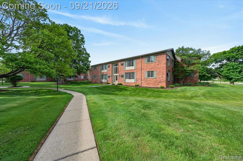 454 Romeo Road, Unit 226 Rochester, MI 48307 - Photo 2 of 29 Gallery Image 2
