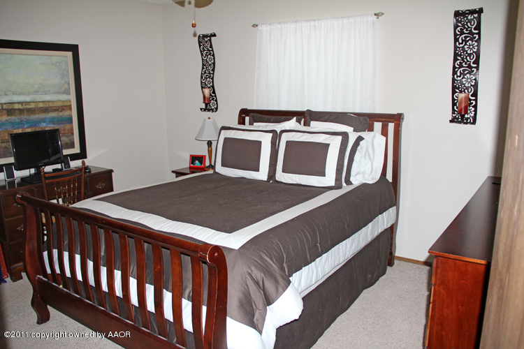 5209 Royce Drive Amarillo, TX 79110 - Photo 10 of 20 Master Bedroom