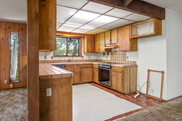 $300,000 | 24465 Sherwood Road, Willits, CA 95490