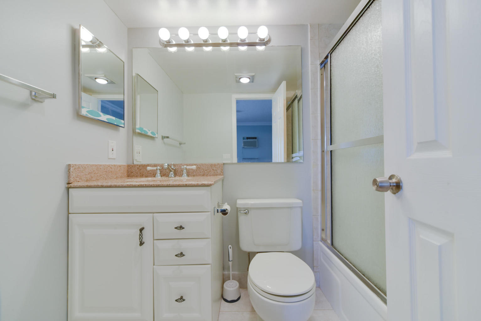 261 Suffolk F, Unit 261 Boca Raton, FL 33434 - Photo 18 of 23 261 19
