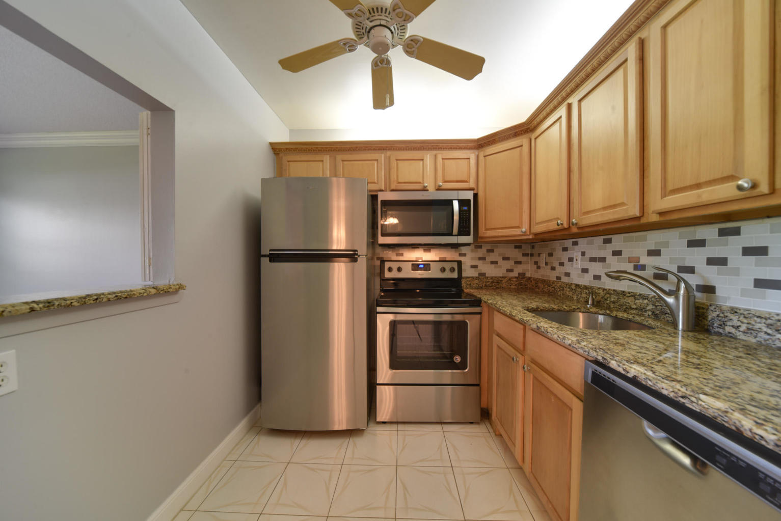 261 Suffolk F, Unit 261 Boca Raton, FL 33434 - Photo 3 of 23 261 4