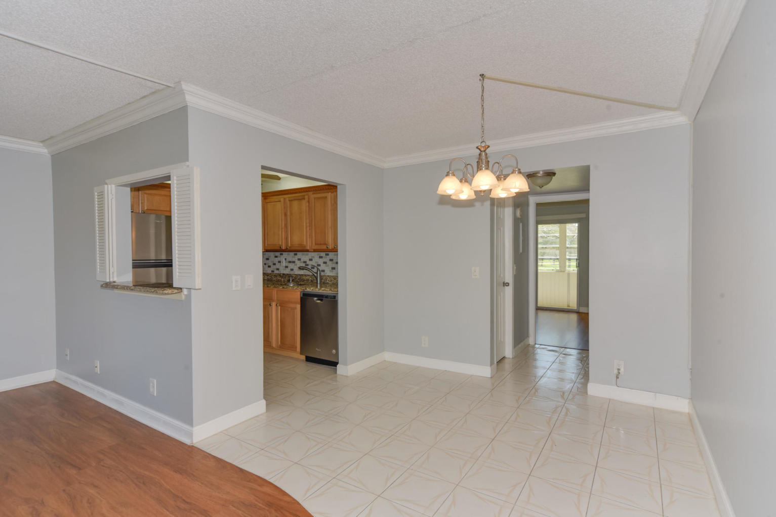 261 Suffolk F, Unit 261 Boca Raton, FL 33434 - Photo 7 of 23 261 8
