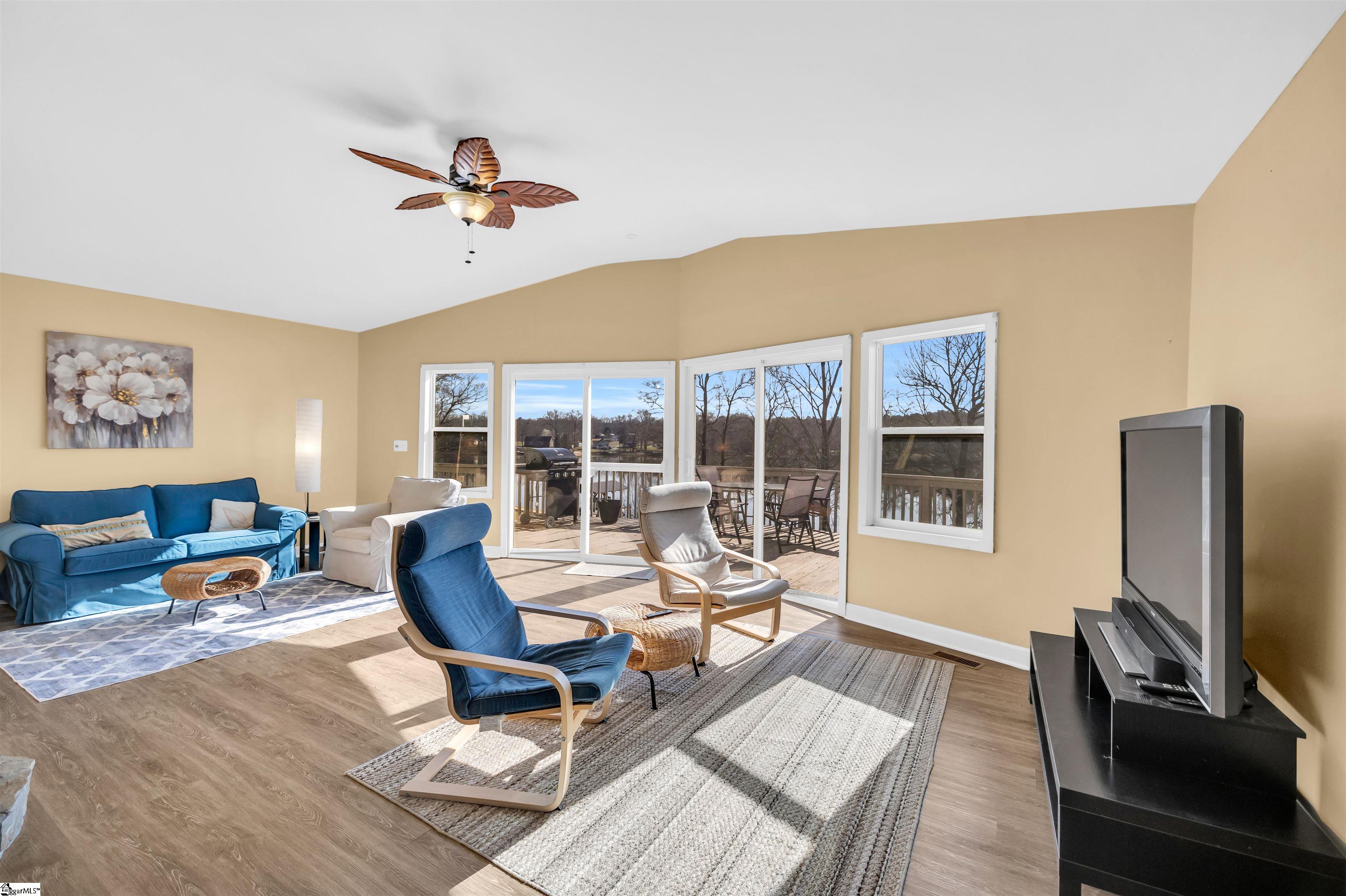 336 Harbor Crest Drive Waterloo, SC 29384 - Photo 15 of 35