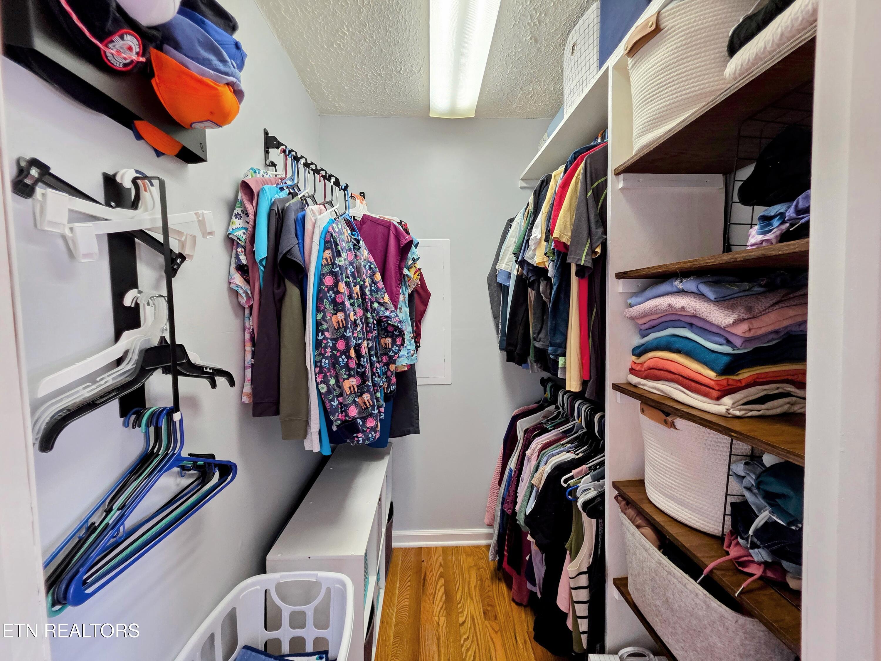 3625 Cunningham Road Knoxville, TN 37918 - Photo 12 of 35 PRIMARY CLOSET