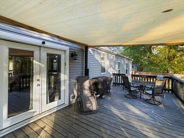 $259,900 | 1611 Hills Road, Newburgh, IN 47630