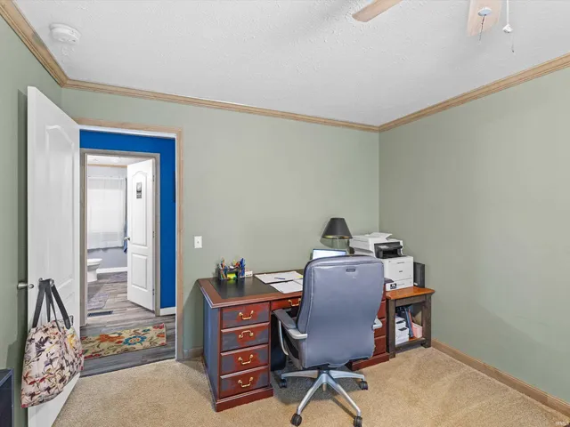 $259,900 | 1611 Hills Road, Newburgh, IN 47630