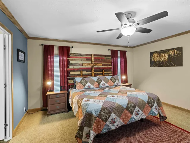 $259,900 | 1611 Hills Road, Newburgh, IN 47630