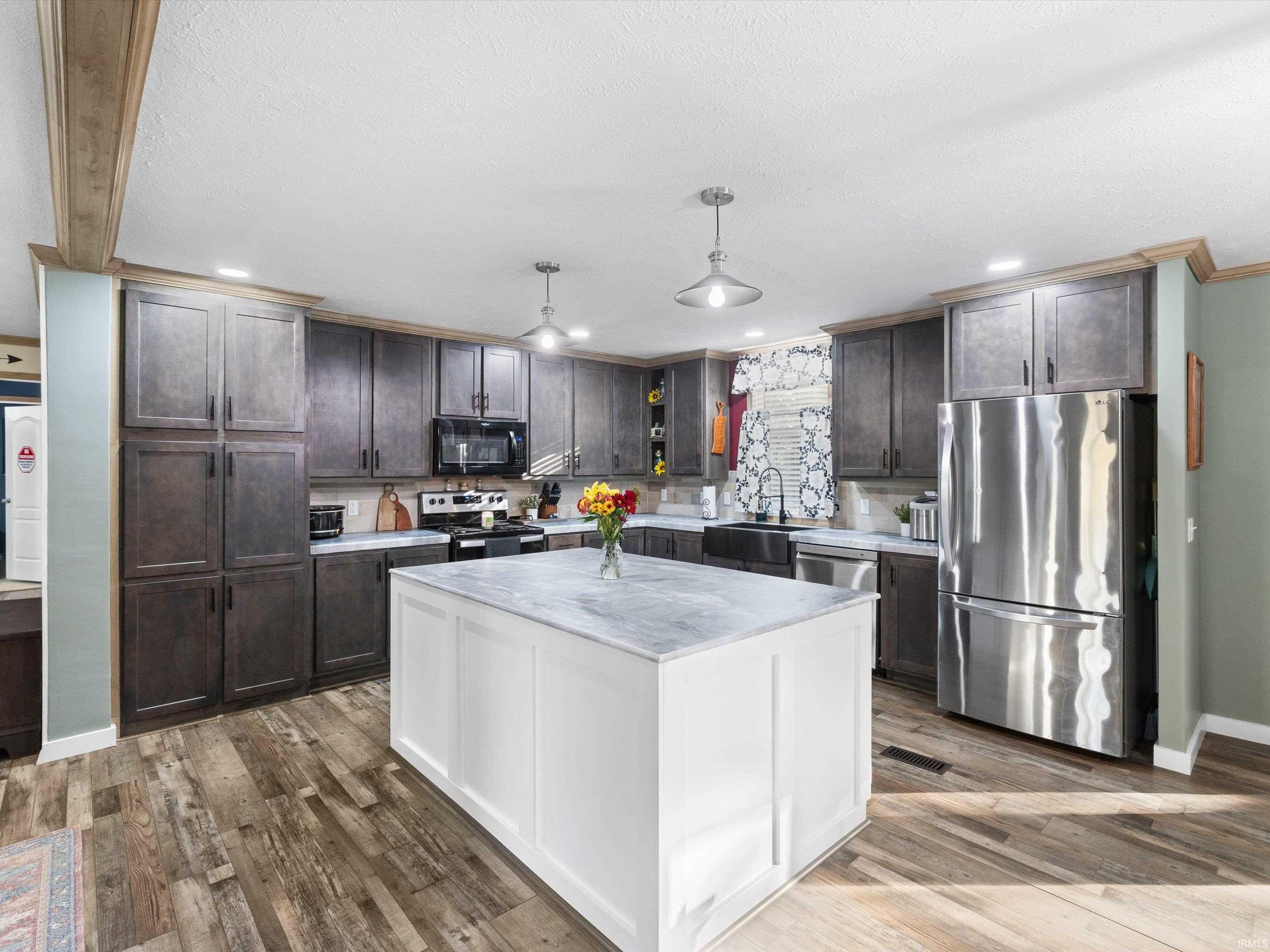 1611 Hills Road Newburgh, IN 47630 - Photo 10 of 36 Gallery Image 10