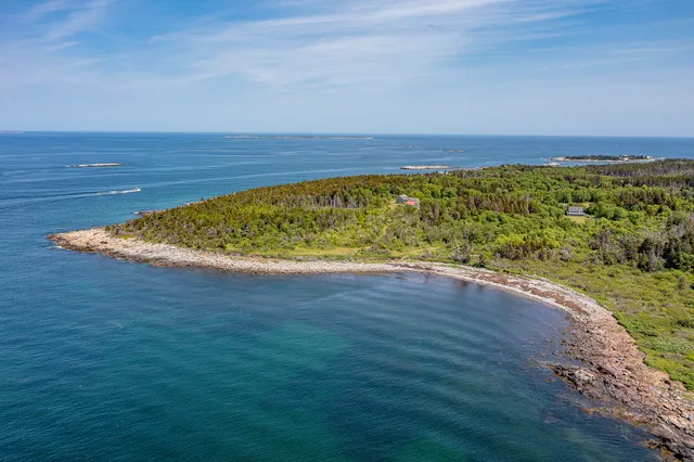 $1,850,000 | 161 North Road, Matinicus, ME 04851