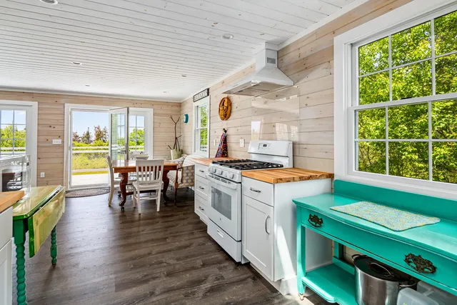 $1,850,000 | 161 North Road, Matinicus, ME 04851