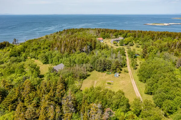 $1,850,000 | 161 North Road, Matinicus, ME 04851