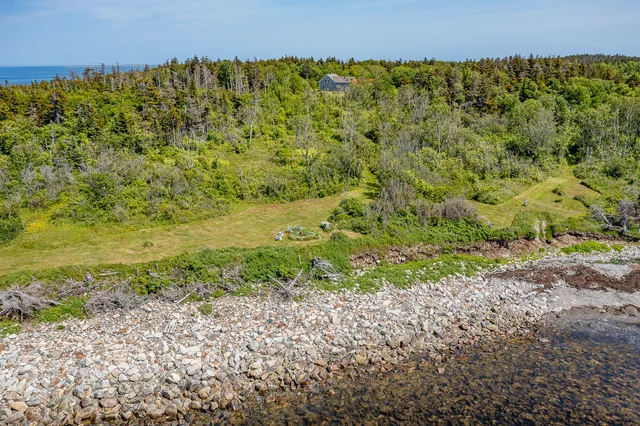 $1,850,000 | 161 North Road, Matinicus, ME 04851