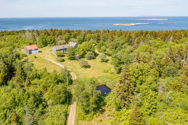 $1,850,000 | 161 North Road, Matinicus, ME 04851