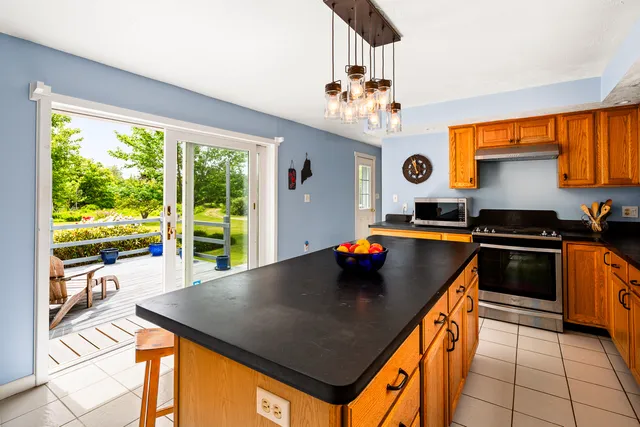 $1,850,000 | 161 North Road, Matinicus, ME 04851