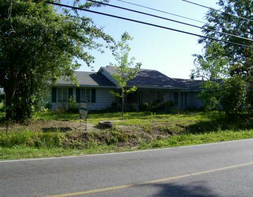 16050 Landon Road Gulfport, MS 39503 - Photo 1 of 1 Primary Photo