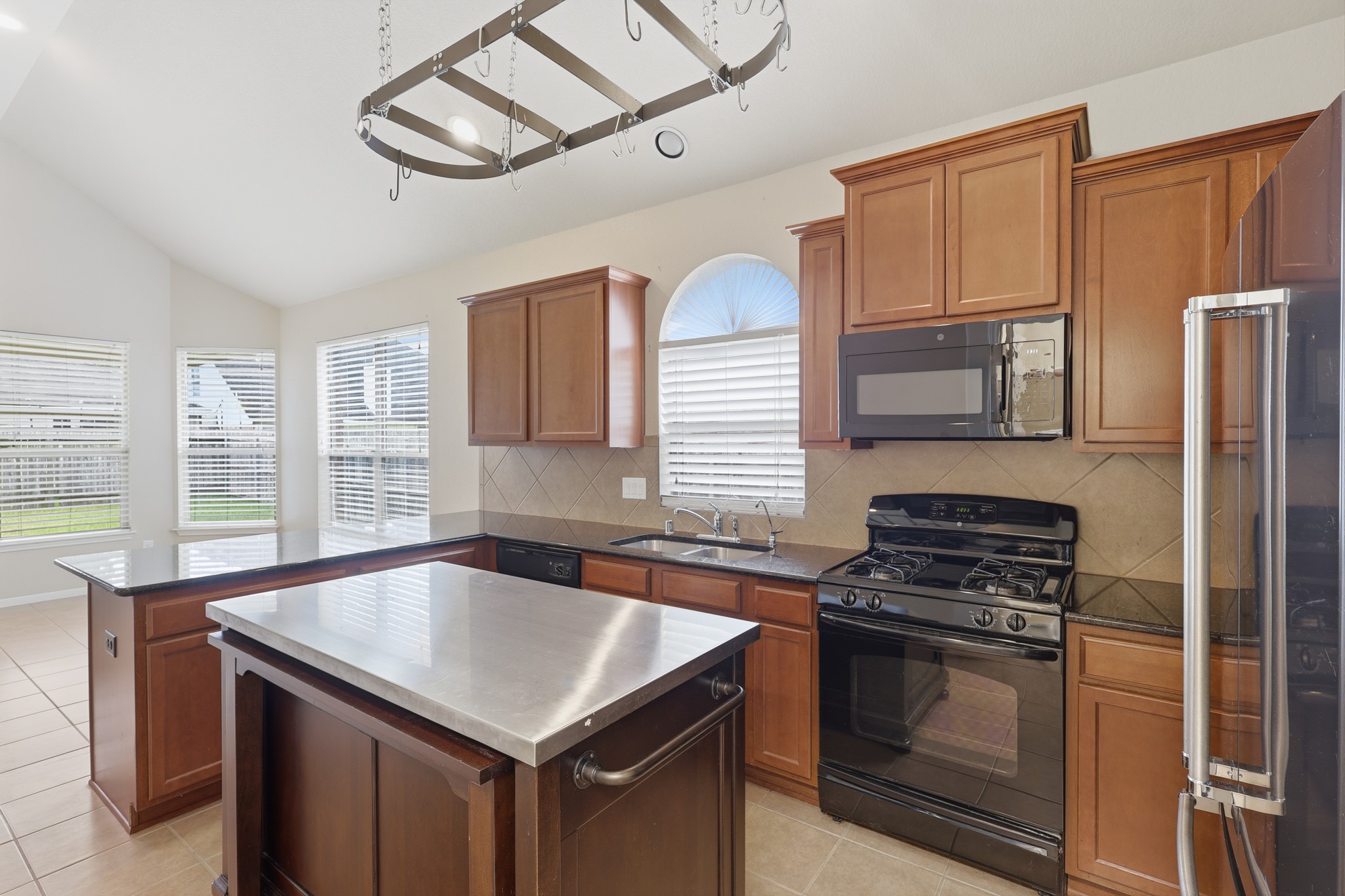 506 Carson Ridge Drive Spring, TX 77386 - Photo 11 of 25 Gallery Image 11