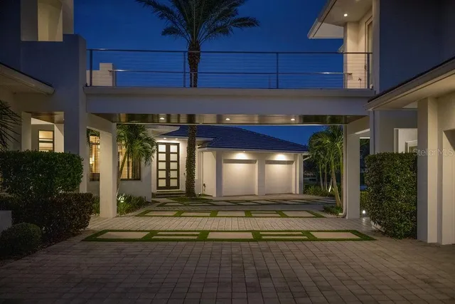 $5,489,000 | 9721 Carillon Park Drive, Windermere, FL 34786