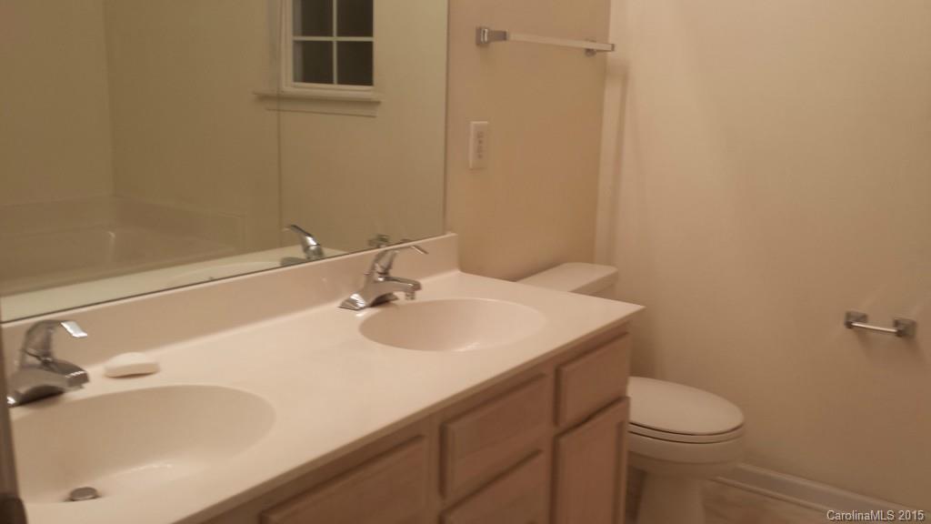 7808 Ebony Road, Unit 41 Charlotte, NC 28216 - Photo 7 of 10 Gallery Image 7