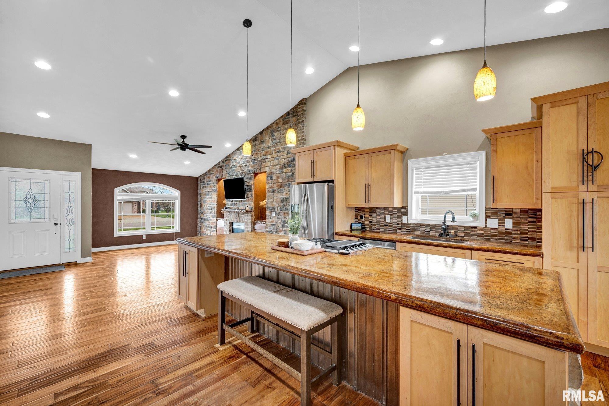 638 Mickel Parkway Washington, IL 61571 - Photo 11 of 49