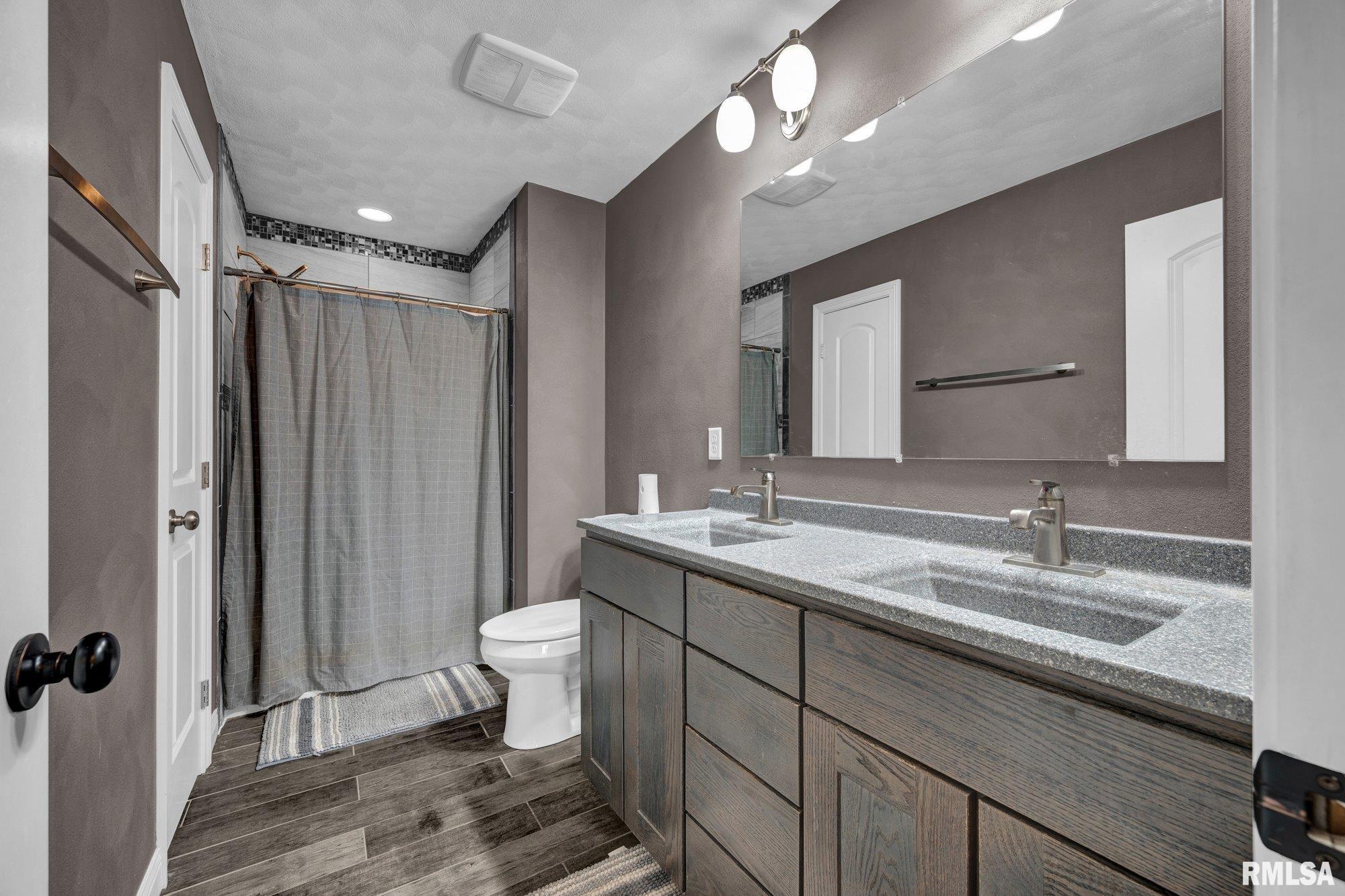 638 Mickel Parkway Washington, IL 61571 - Photo 17 of 49