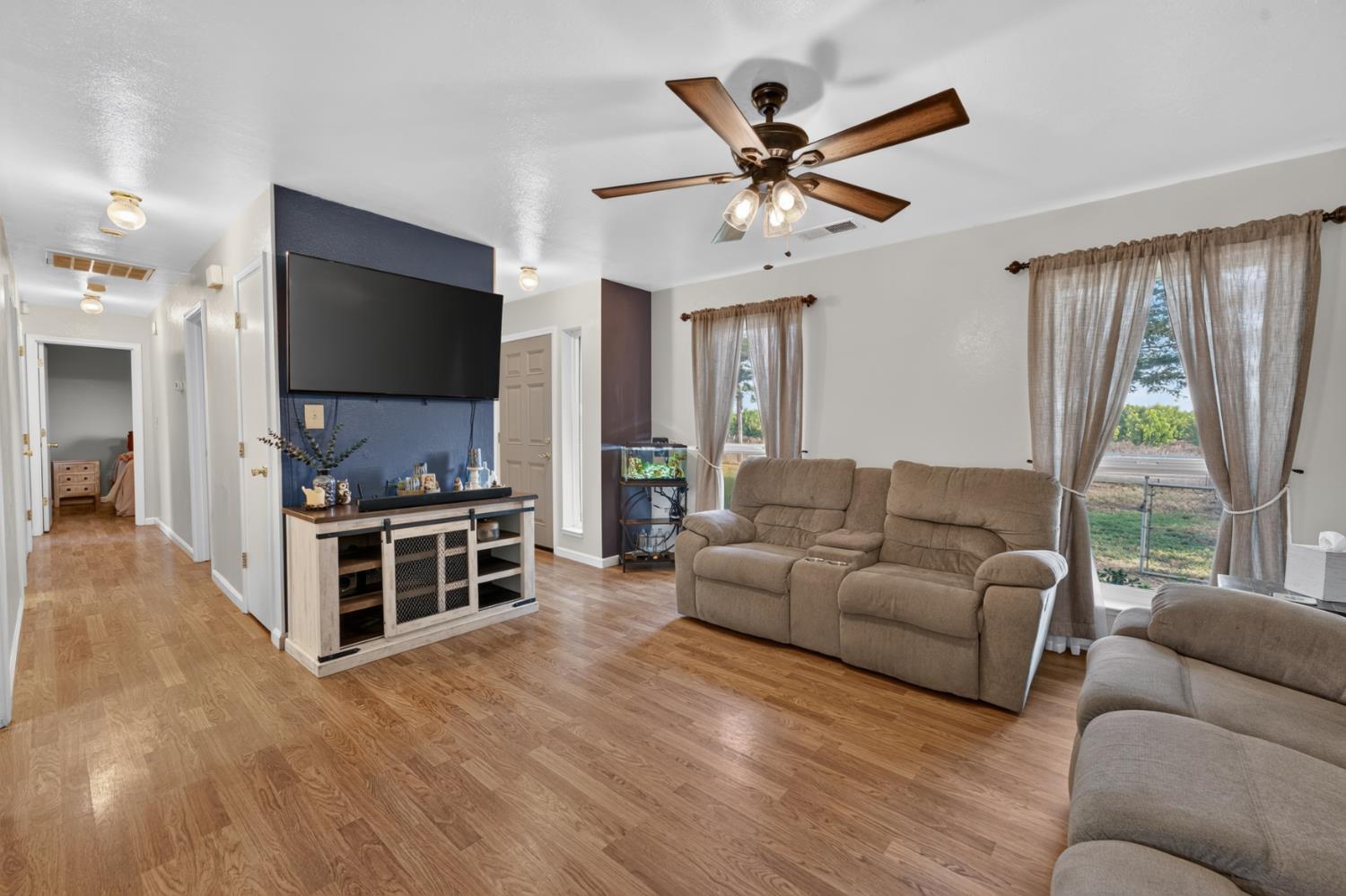 204 Barry Road Yuba City, CA 95991 - Photo 4 of 47