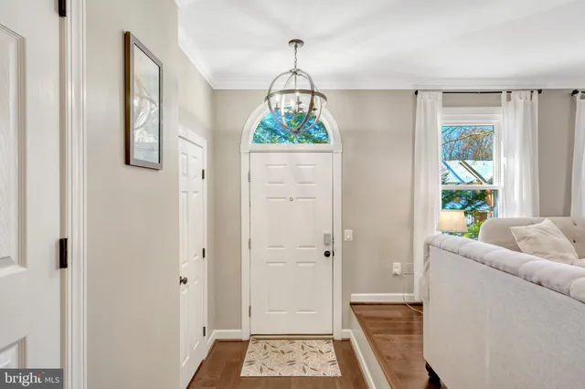 $650,000 | 6502 Milva Lane, Springfield, VA 22150