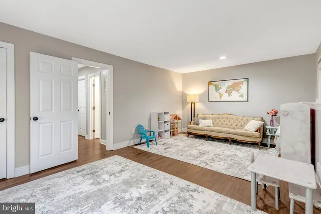 $650,000 | 6502 Milva Lane, Springfield, VA 22150