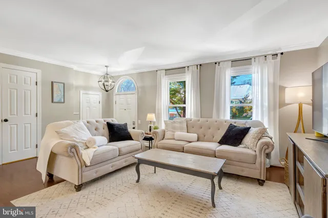 $650,000 | 6502 Milva Lane, Springfield, VA 22150