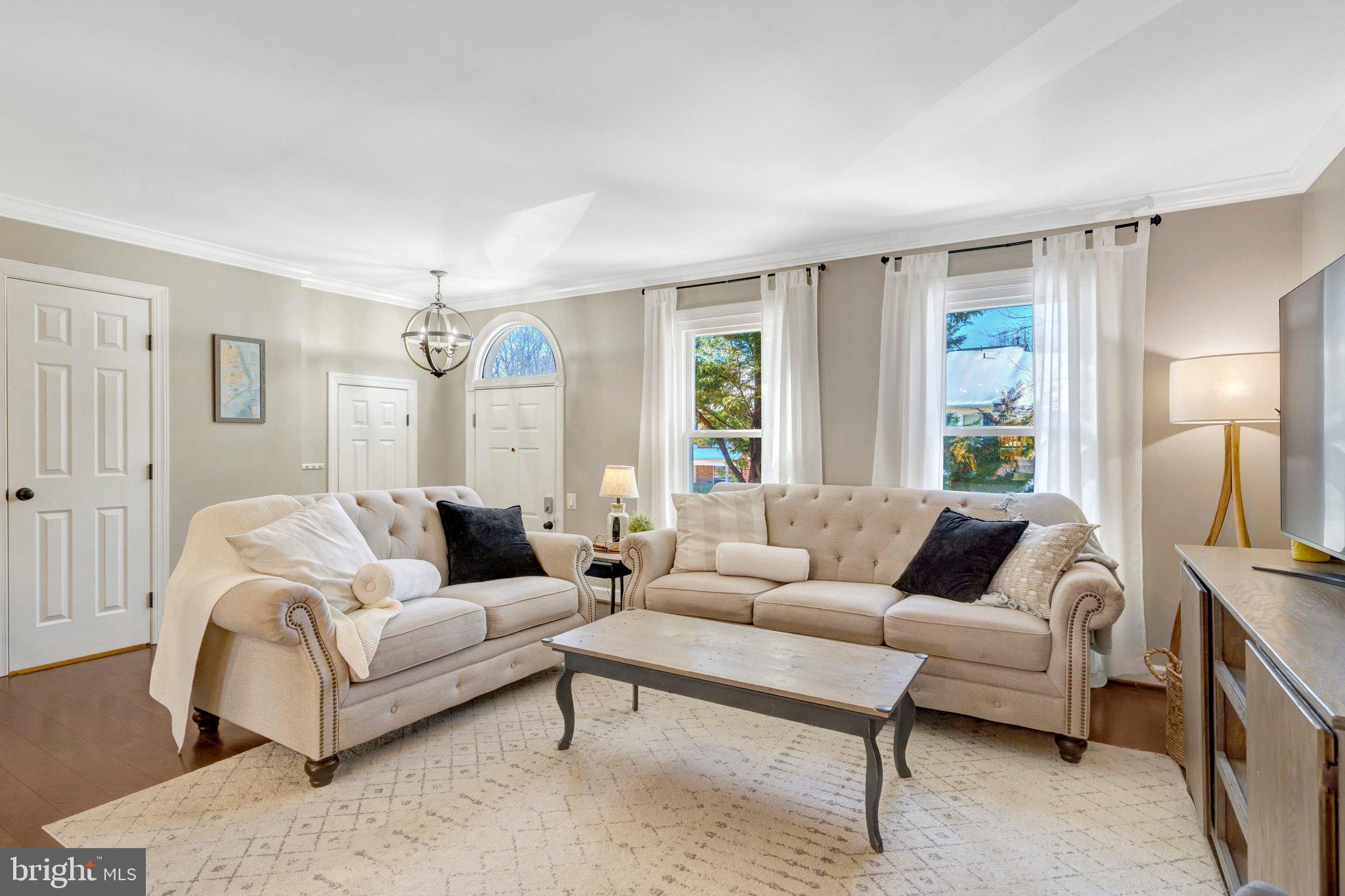 6502 Milva Lane Springfield, VA 22150 - Photo 4 of 38