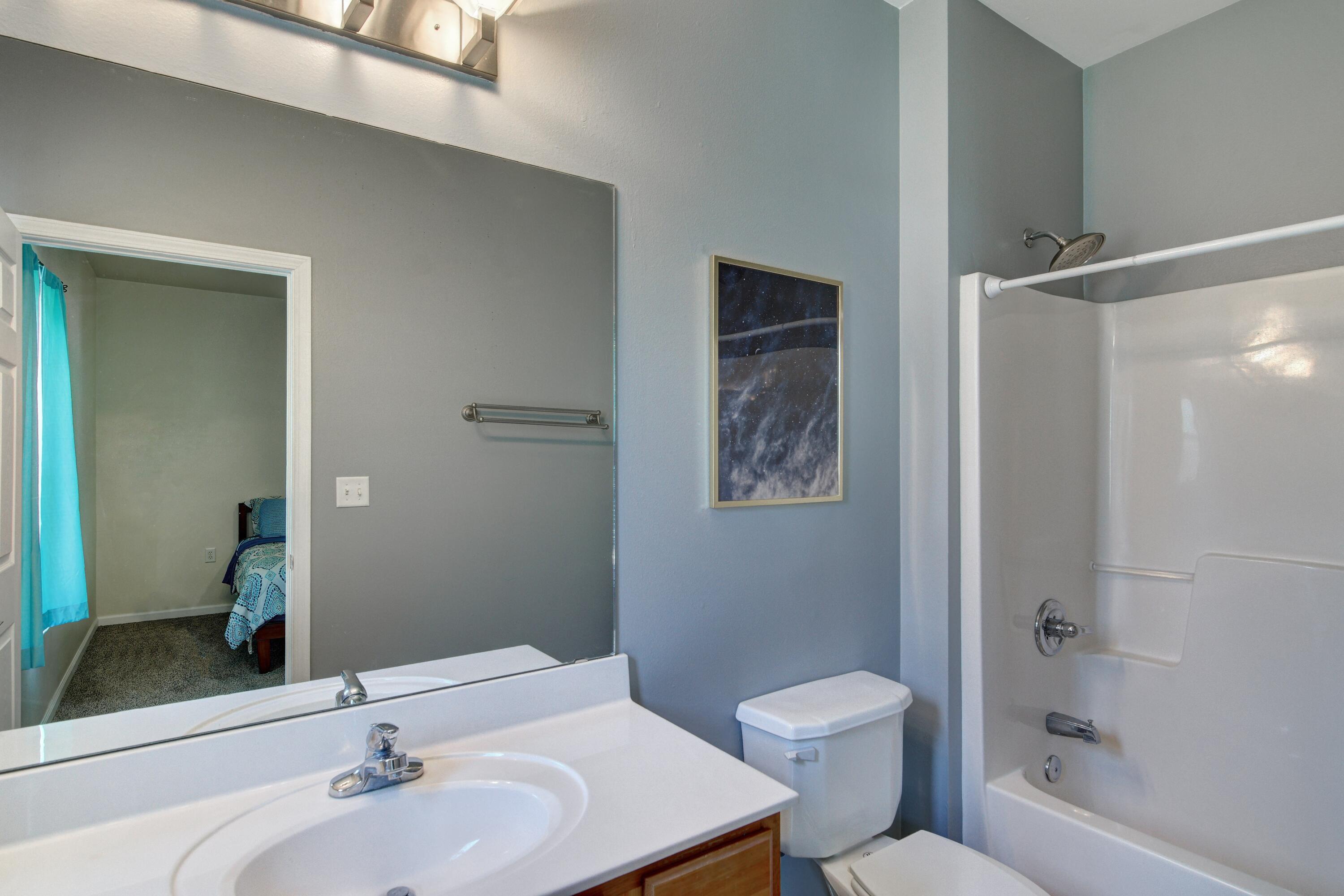 284 Jones Road Crestview, FL 32536 - Photo 22 of 41 22-22-Master-Bathroom-01