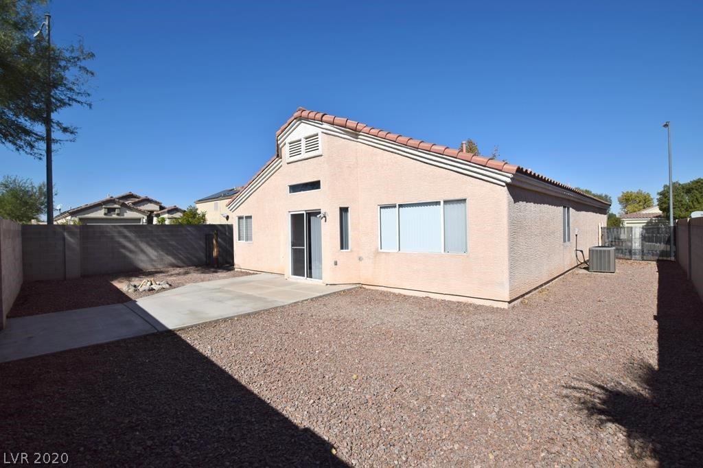 983 Ridge Path Avenue Henderson, NV 89015 - Photo 9 of 45 Gallery Image 9