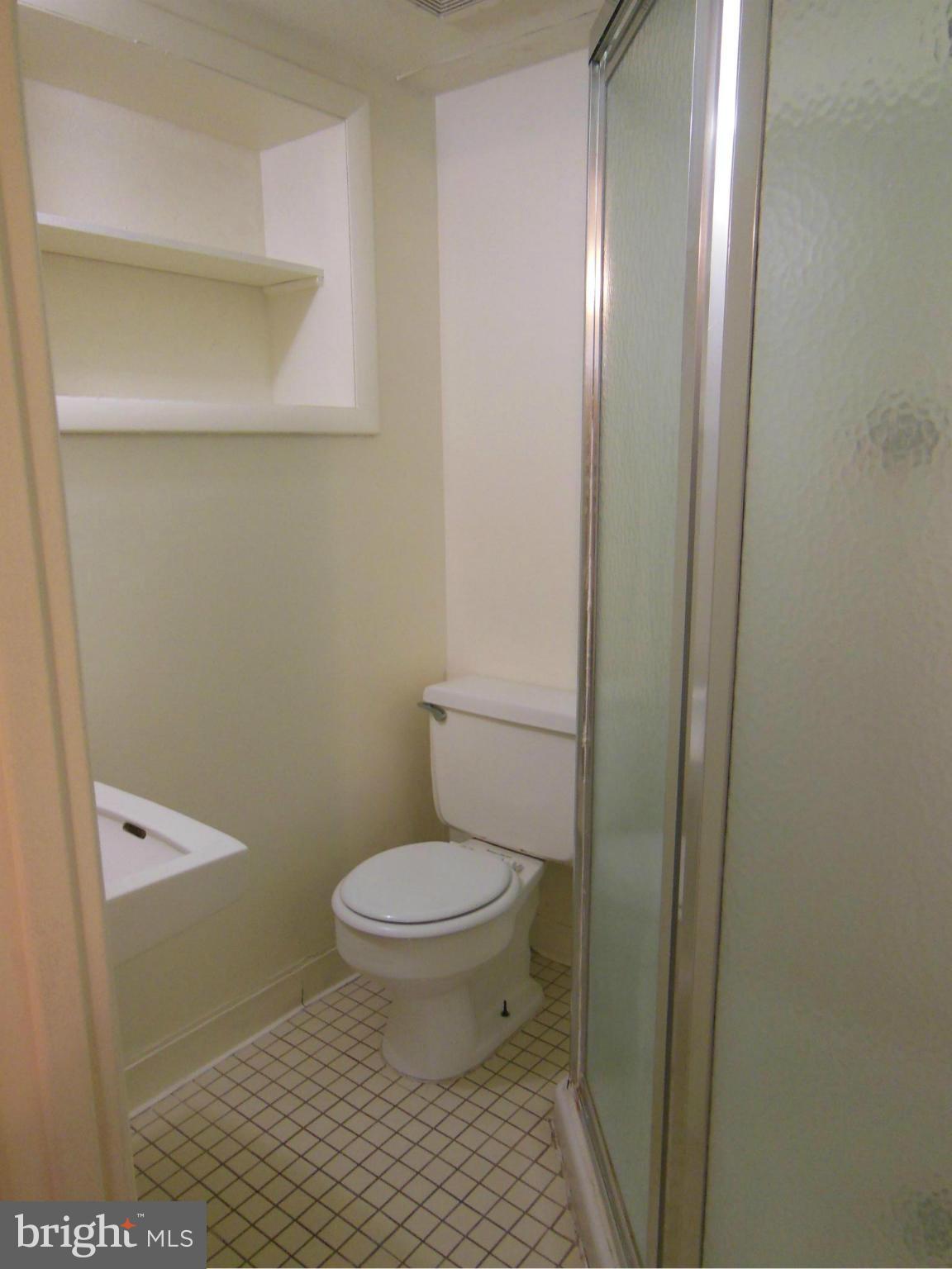 3746 Trent Road Randallstown, MD 21133 - Photo 5 of 18 Bath (Master)
