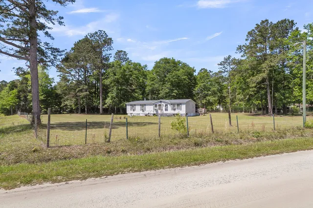 $172,200 | 206 Mookees Lane, Cross, SC 29436