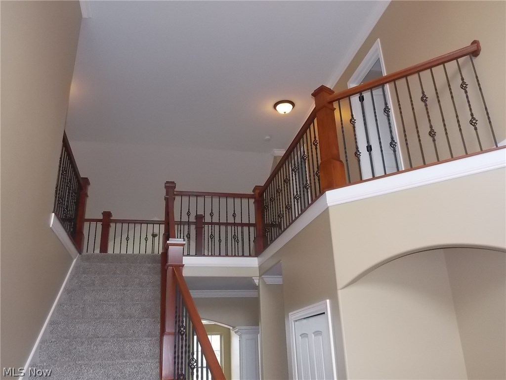 812 Brook Road Wadsworth, OH 44281 - Photo 2 of 34 Gallery Image 2