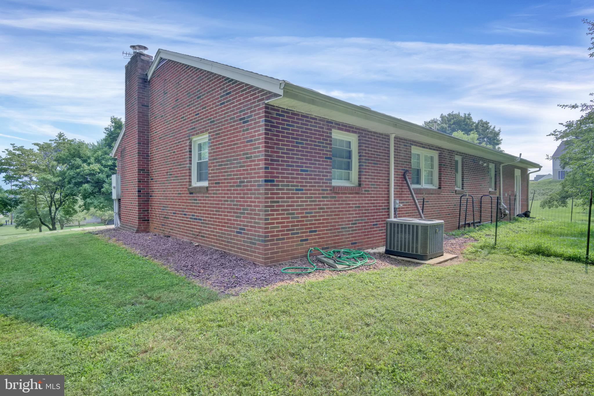 204 West Springville Road Boiling Springs, PA 17007 - Photo 9 of 47 Gallery Image 9