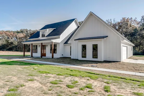 $429,500 | 227 Renfroe Road, Canton, MS 39046