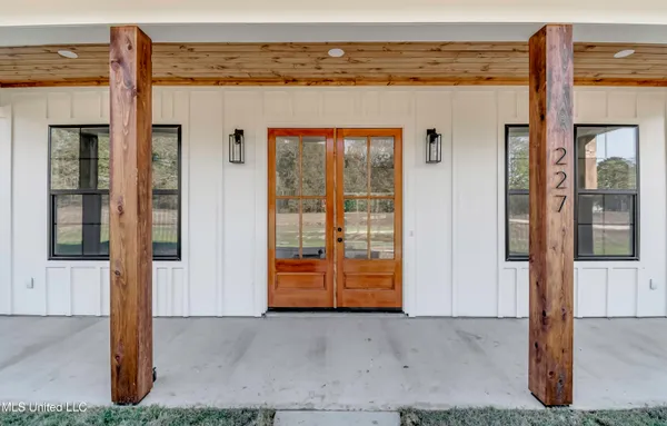 $429,500 | 227 Renfroe Road, Canton, MS 39046