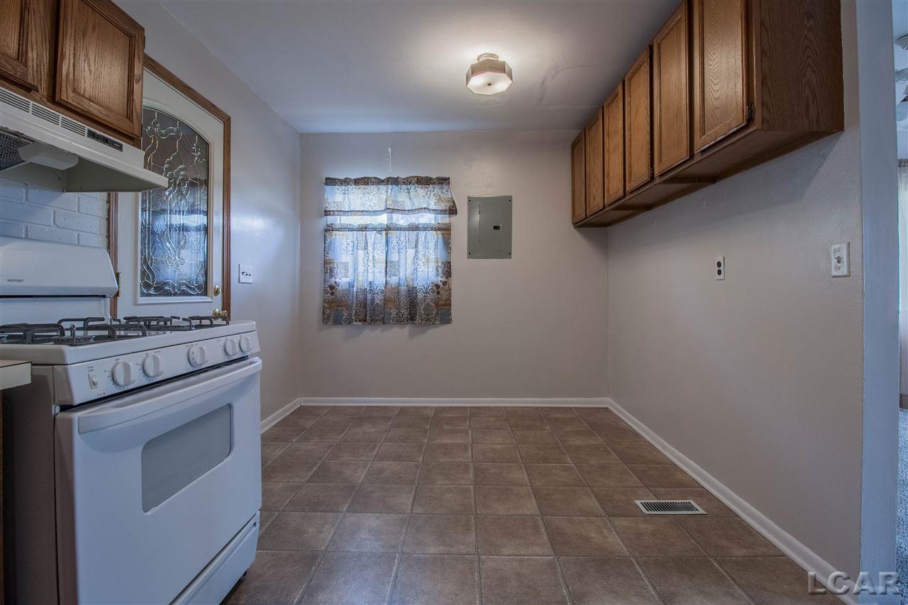 501 West Russell Road Tecumseh, MI 49286 - Photo 4 of 21 31358204-3.JPG